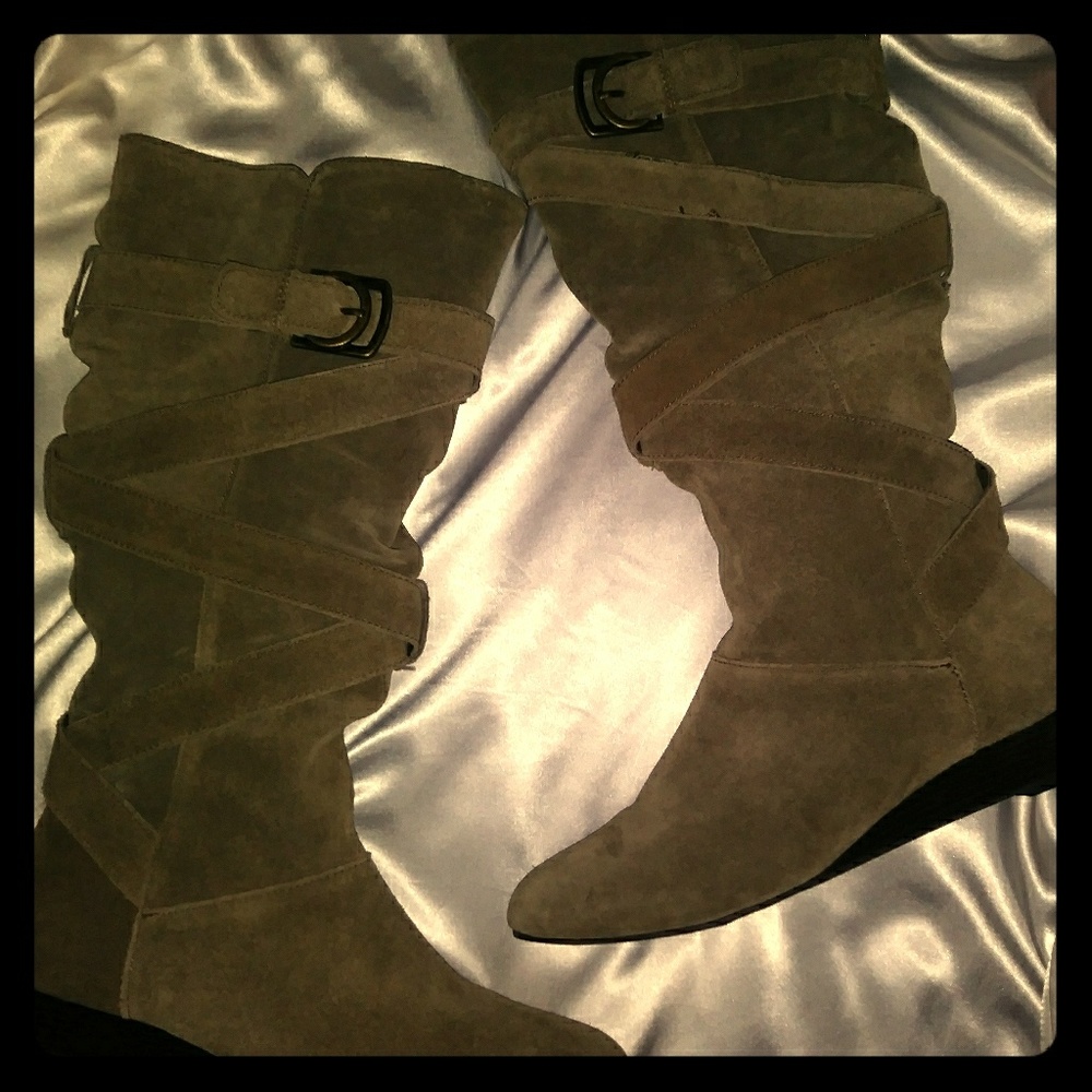 Army green suede boots